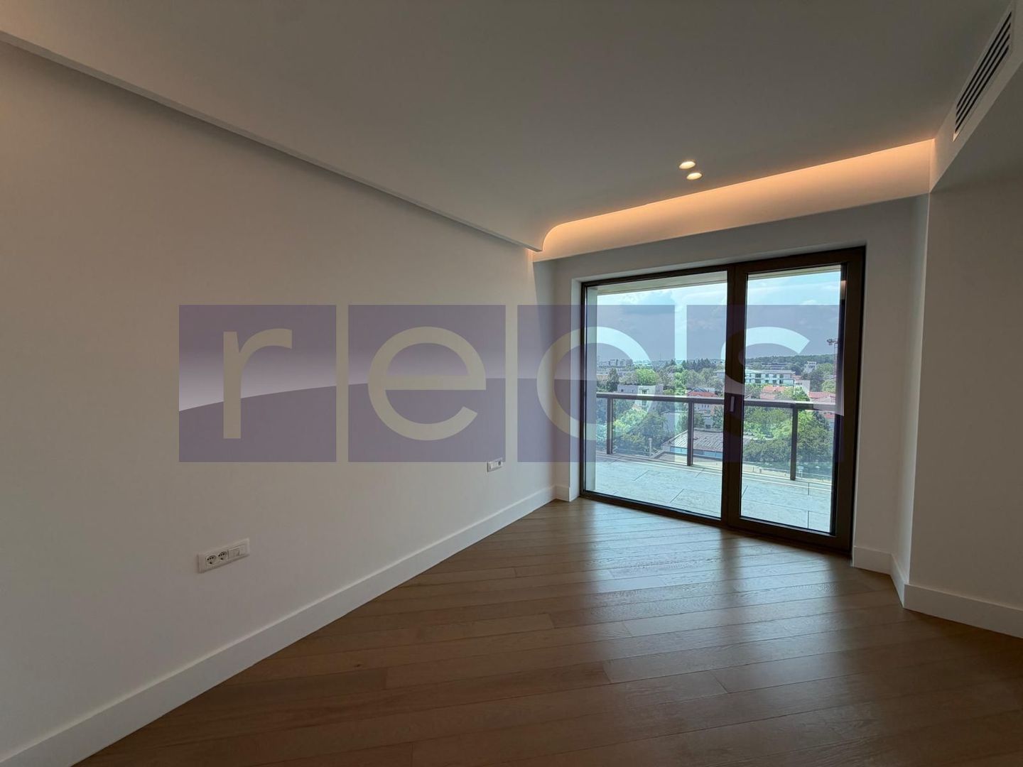VANZARE APARTAMENT 105MP | CORTINA | 3CAMERE | NEMOBILAT | TERASA 26MP - Poză 6
