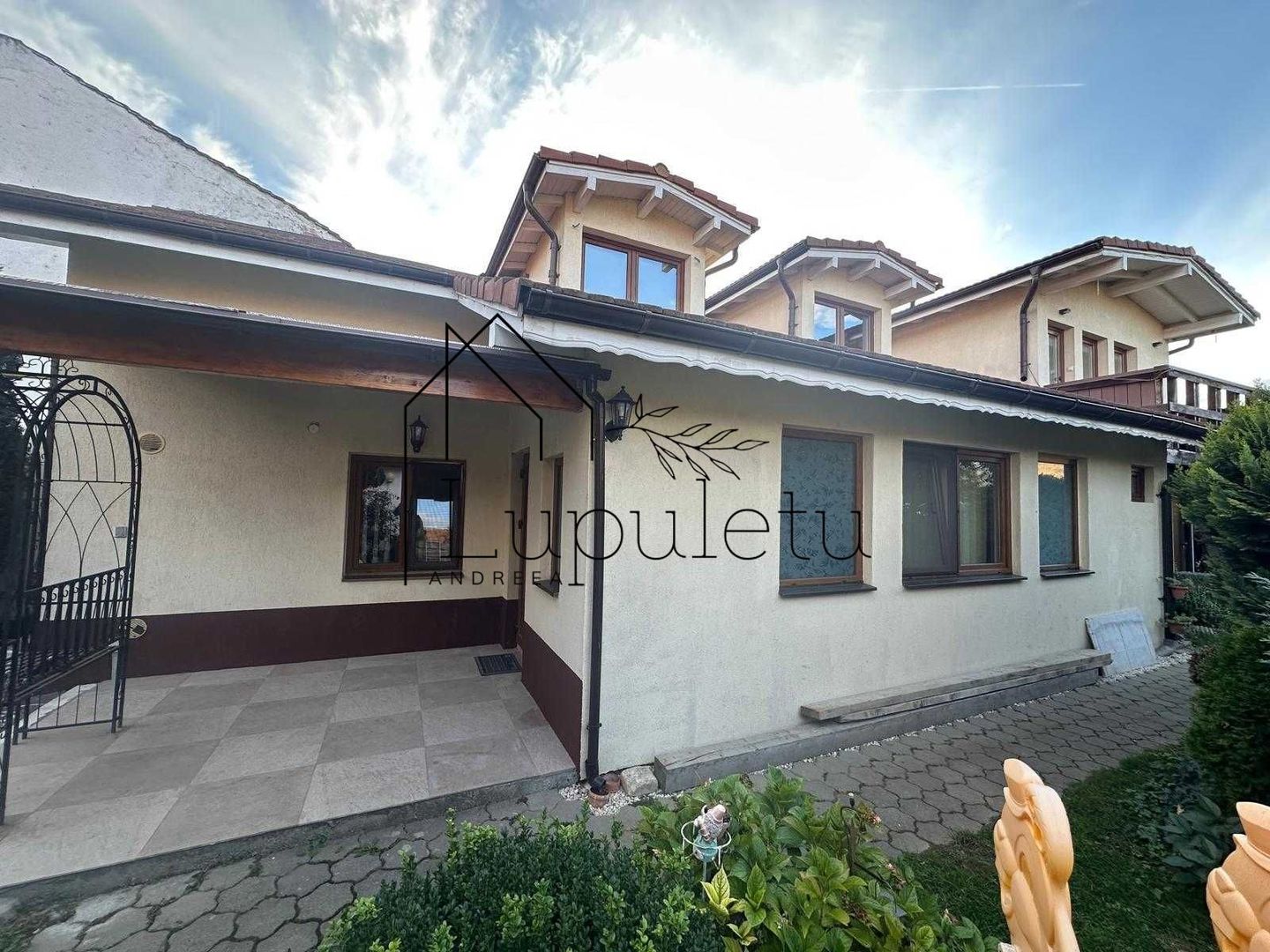 Casă de Vânzare | 180 MPU | Teren 336 MP | Piața Cluj - Poză 6
