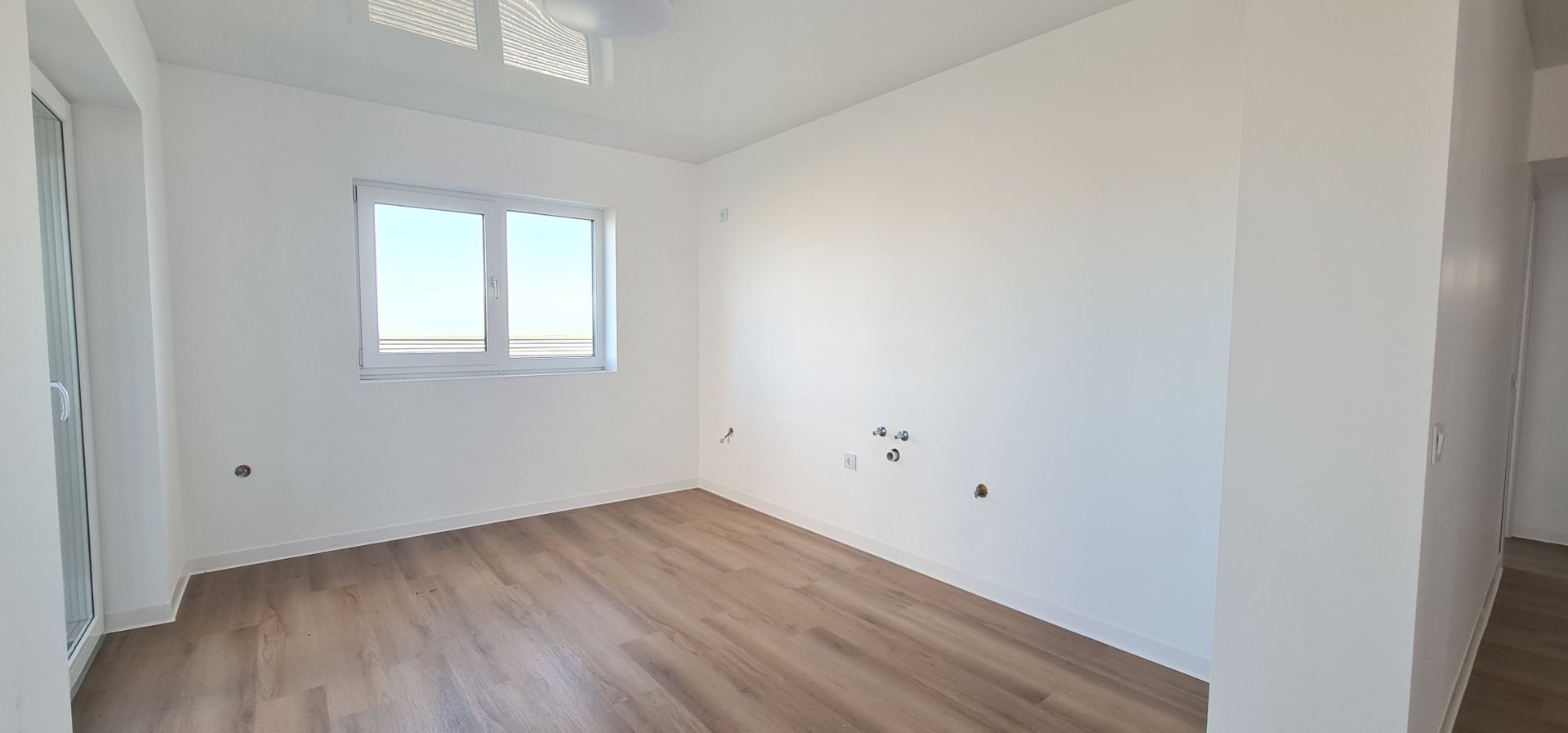 Casa individuala finalizata intabulata 4 camere Cartier Izvor Tarlungeni Brasov - Poză 4