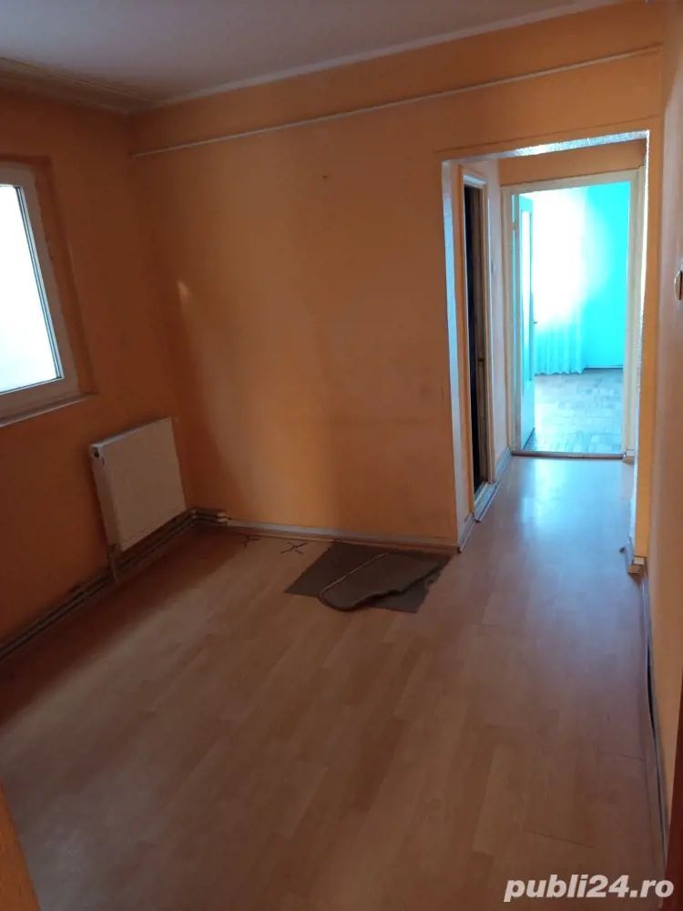 Apartament 3 cam,Sid Vest,et 4,bloc cu pod - Poză 1