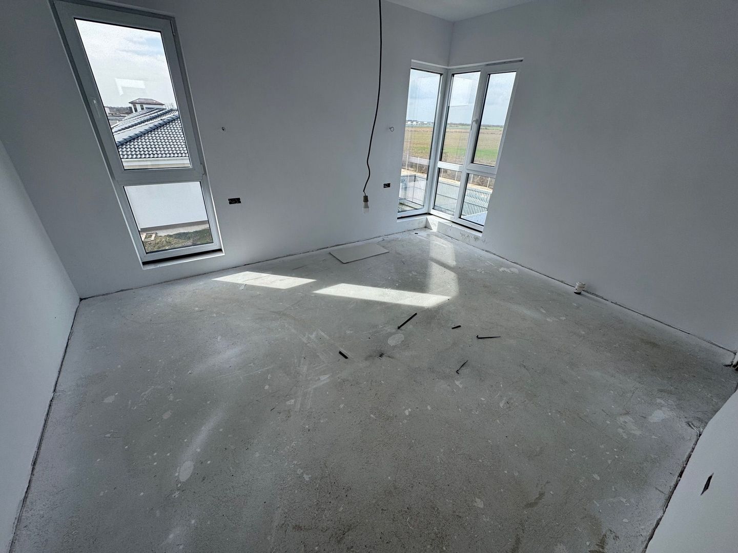 Vila MODERN Tunari cu Pompa de caldura, curte 430m2,  0% comision - Poză 10