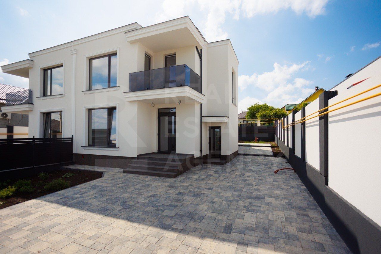 Vânzare, duplex, 3 nivele, str. Frasinilor, Ialoveni - Poză 1