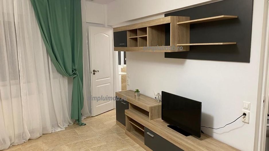 Garsoniera Dristor 30 mp anul 1984 metrou 5 minute - Poză 2