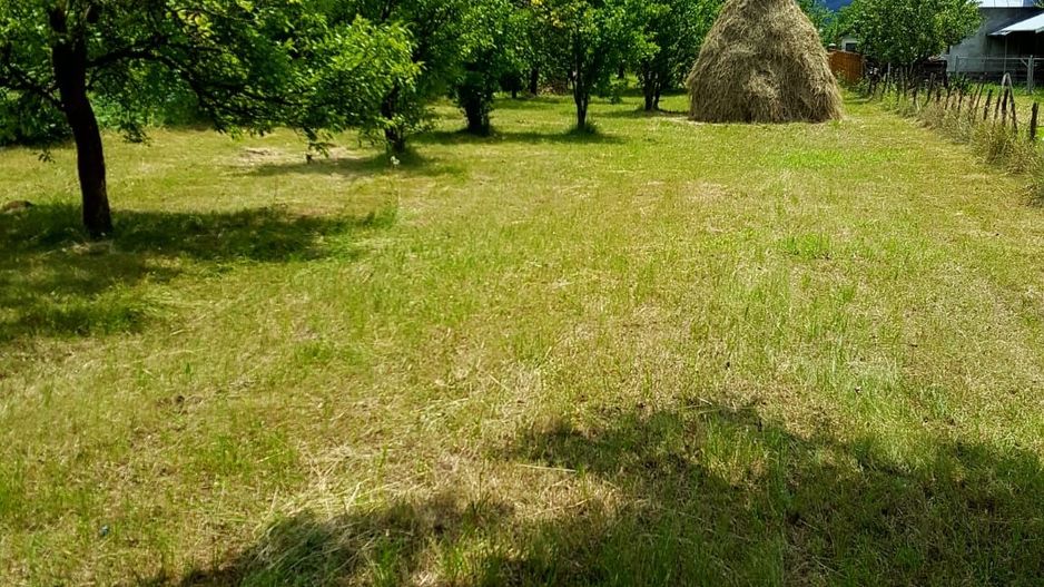 Teren intravilan împrejmuit 2331 mp la strada, toate utilitățile! - Poză 1