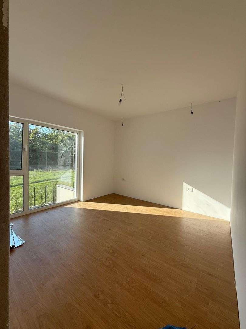 Duplex Modern pozitie excelenta zona Giarmata Vii - Poză 2