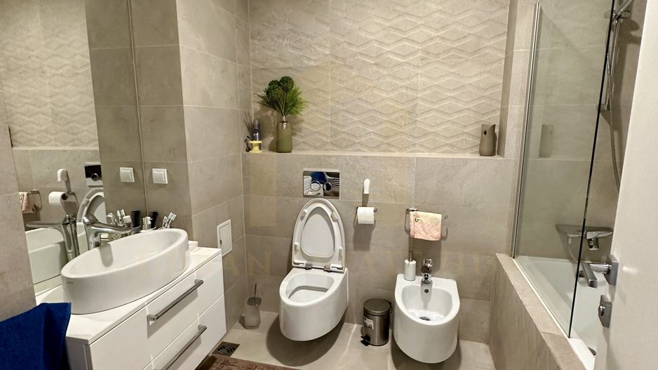 Vanzare apartament 3 camere, garaj, 90 mp, Riviera Residence - Poză 6