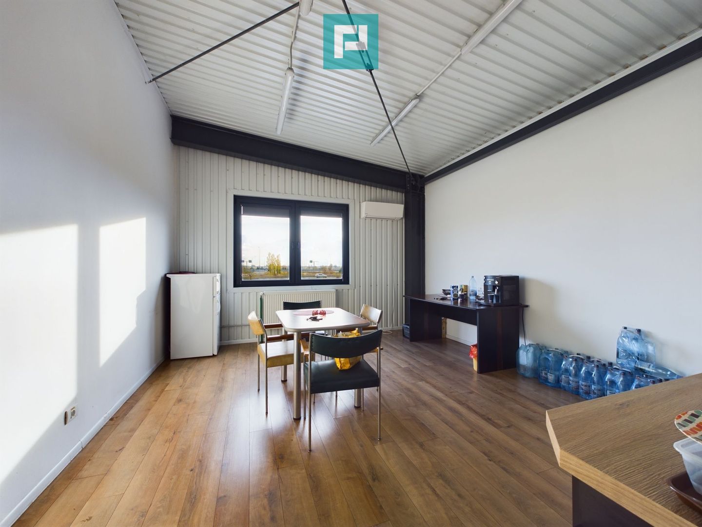 Spațiu Logistic la Autostrada A1 - Poză 19