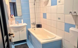 Apartament cu balcon de 6 m, parcare inclusă, zona ultracentrală. - Poză 7