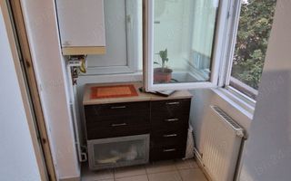 Apartament cu 3 camere de inchiriat zona Martirilor-Judetean - Poză 9