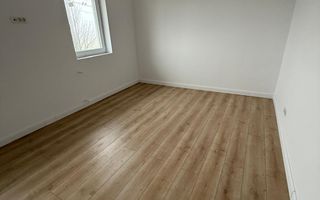 Mutare imediată! Vilă duplex 4 camere cu curte proprie - Poză 14