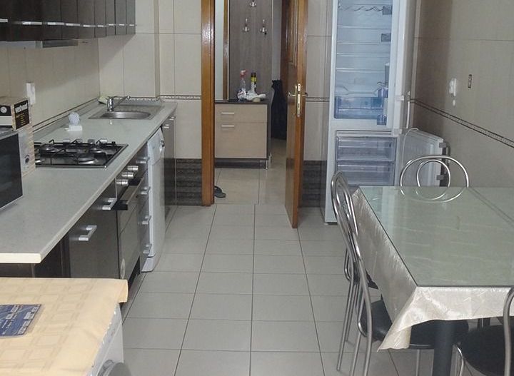 Apartament de inchiriat pe Faleza Dunarii - 3 camere, 105 mp, parter - Poză 18