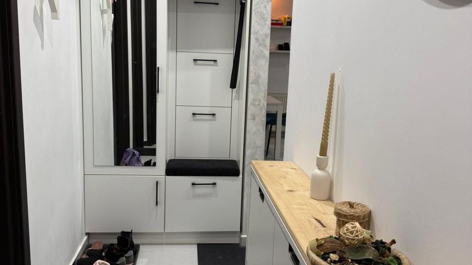 Apartament cu 3 camere, decomandat, zona Albert - Poză 6