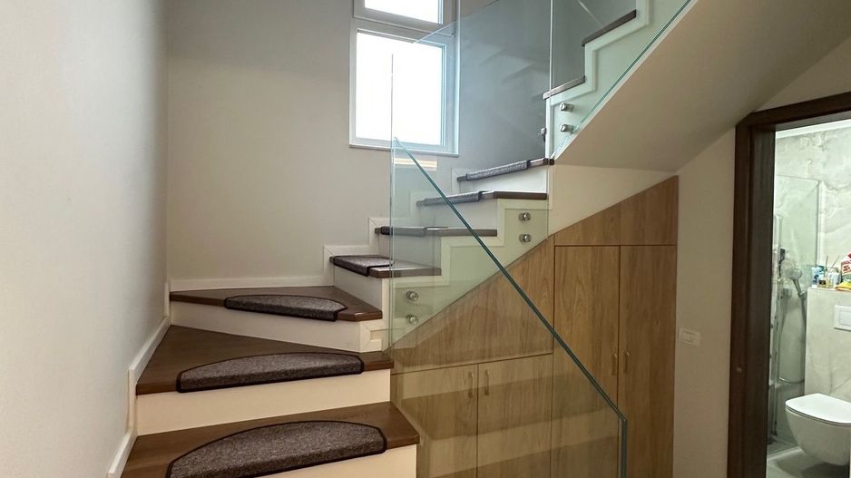 Duplex deosebit cu garaj și subsol - Poză 7
