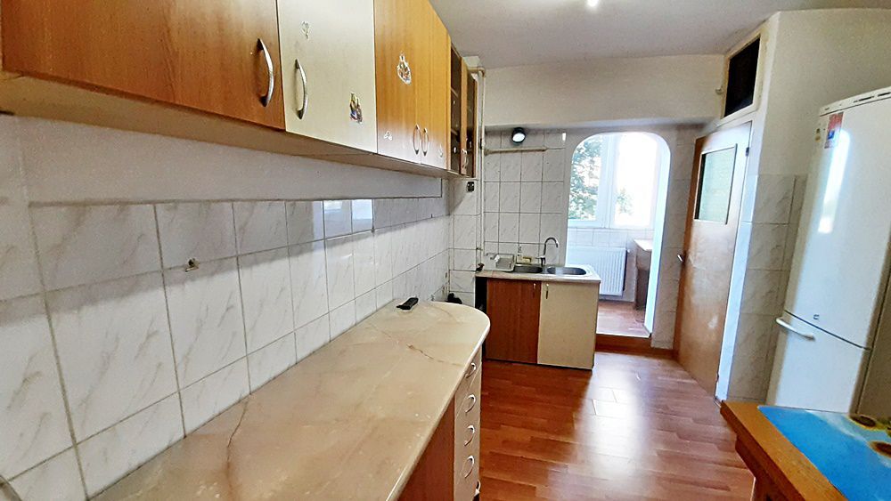 Scriitorilor, apartament de 3 camere etaj 1, pret 95000 euro neg. - Poză 9