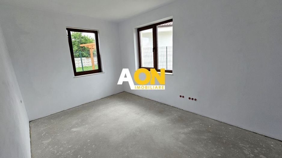 Casa semifinisata, 4 camere, 393 mp teren,  Barabant - Poză 12