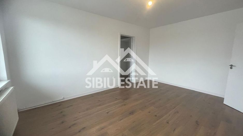 Apartament de vanzare, cu 2 camere, etaj 2, renovat recent Cartier Terezian - Poză 8