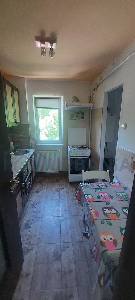 Apartament 2 camere semidecomandat, Podu Ros-Cantemir, cu centrala termica - Poză 2