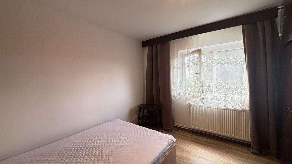 2 camere strada Toamnei in Centrul Civic. - Poză 6