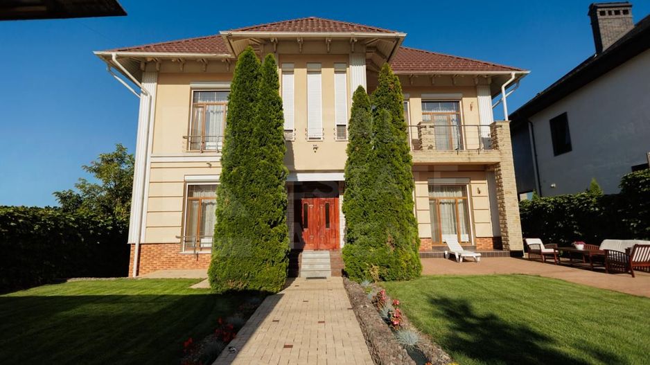 Chirie, apartament, 6 camere, strada Ciocarliei, Telecentru - Poză 1