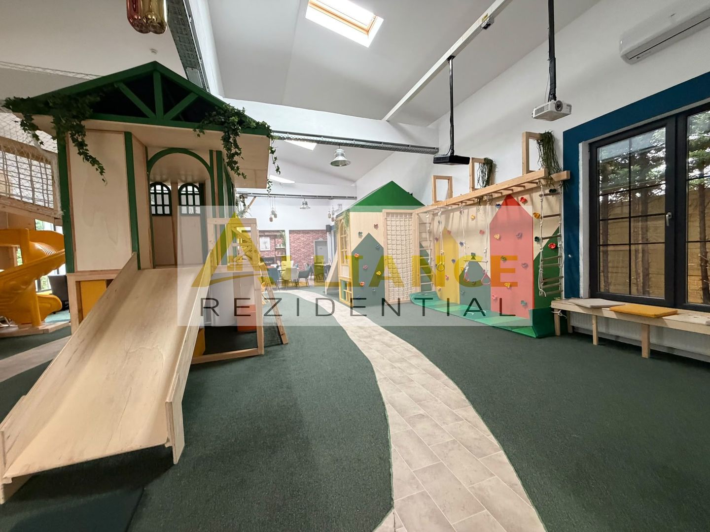 RESTAURANT +N LOC DE JOACA - 1500MP TEREN - 1.850.000EURO - Poză 13