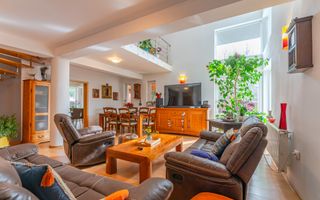 Casă spațioasă pentru familie în Hărman: 5 camere, 670 mp teren - Poză 4