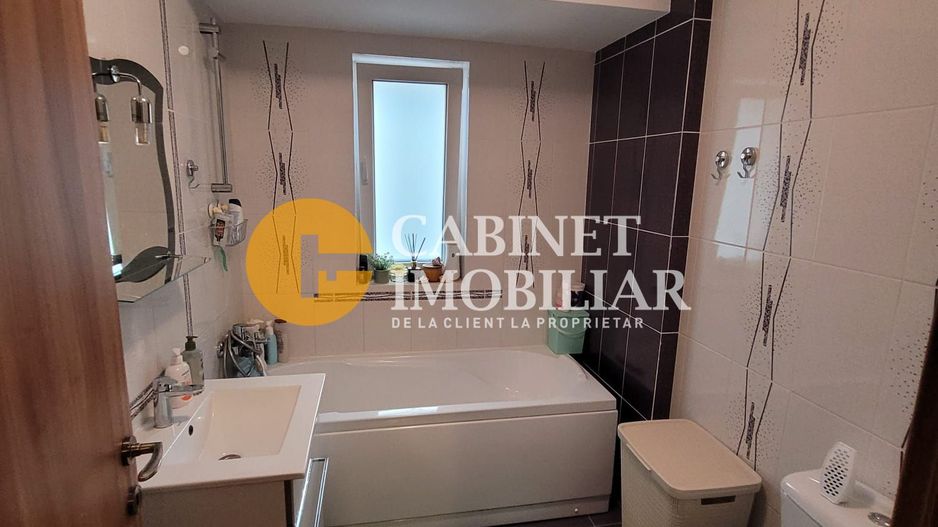 Apartament 3 camere DECOMANDAT - PACURARI - Poză 9