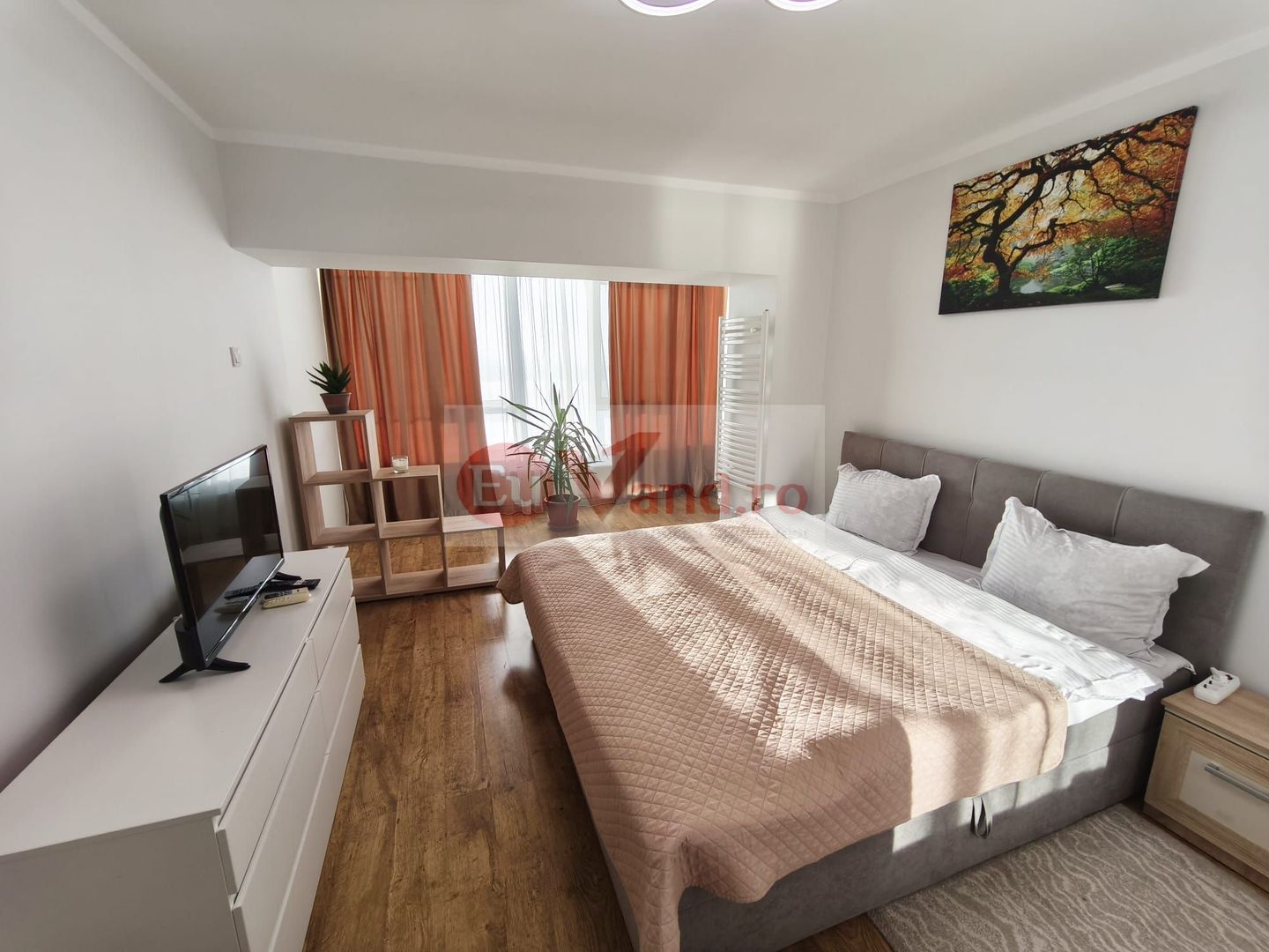 De inchiriat apartament spatios, 3 camere, pe Faleza, 850 euro - Poză 6
