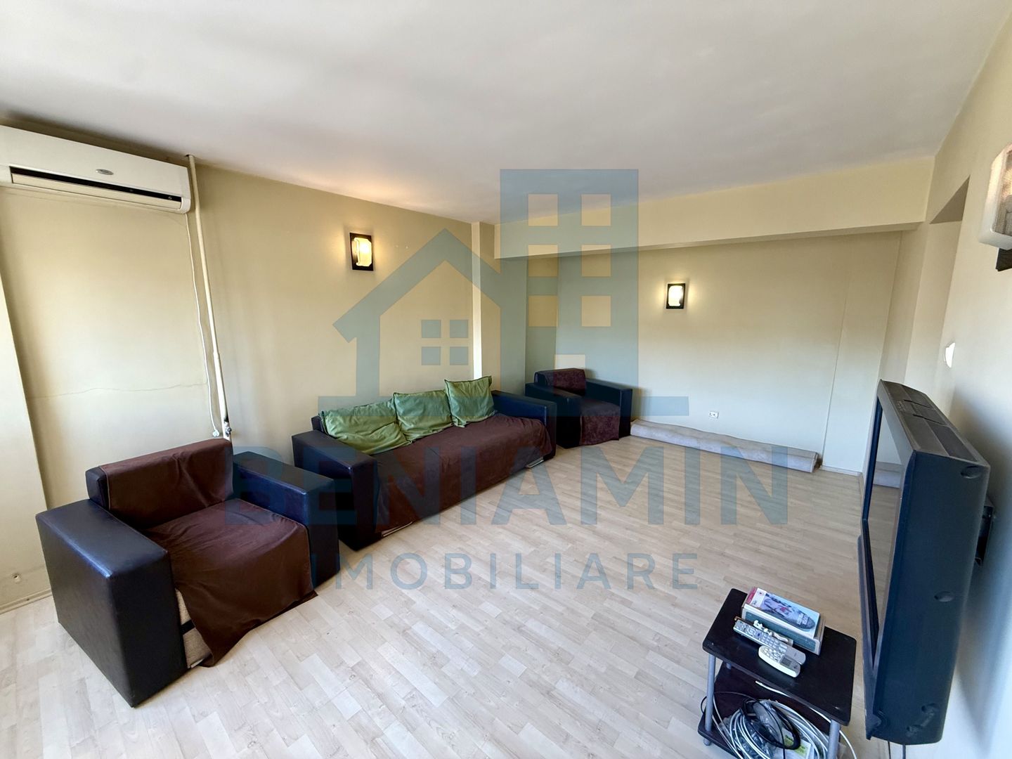 3 Decomandate-2Bai-Ultracentral-Ramada-77mp-Bloc 1982-Disponibil - Poză 1