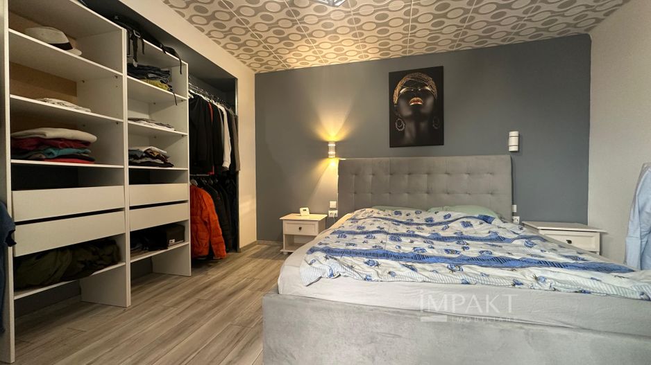 Imobil cu 5 apartamente separate, ideal pentru investitie - zona UMF! - Poză 8