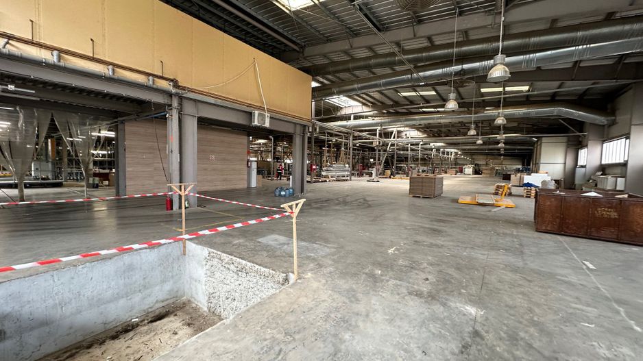 Hala pentru producție + birouri   10.000 mp - Poză 13