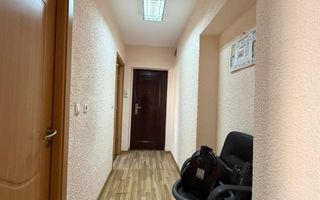 Apartament de vanzare 2 camere , etaj 1 - zona Piata Revolutiei - Poză 6