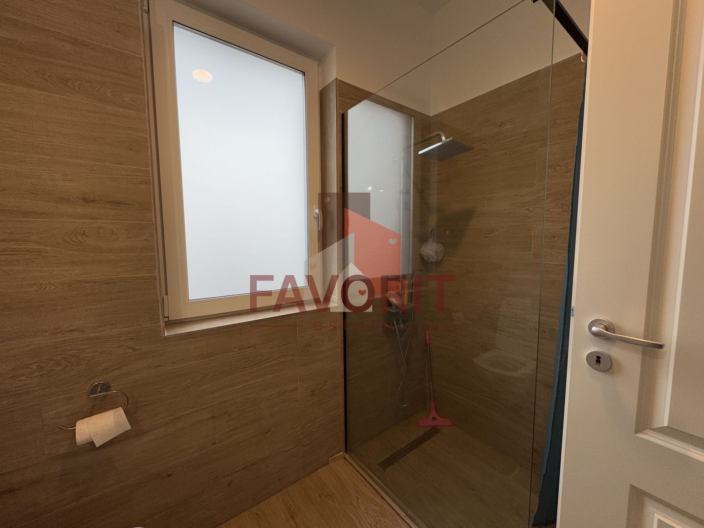 Etaj intermediar. Mobilat si utilat. Loc de parcare - Poză 9