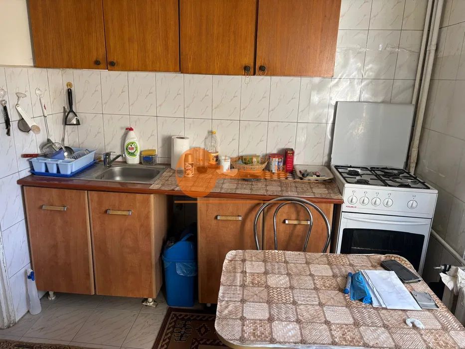 Garsoniera Sebastian-Bloc Mixt-1988 - Poză 1