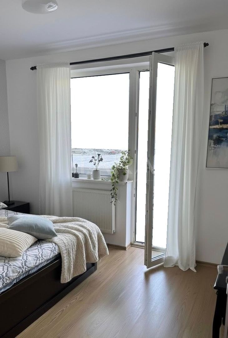 Apartament modern cu 3 camere, 70 mp, orientare sudică – zona VIVO! - Poză 5