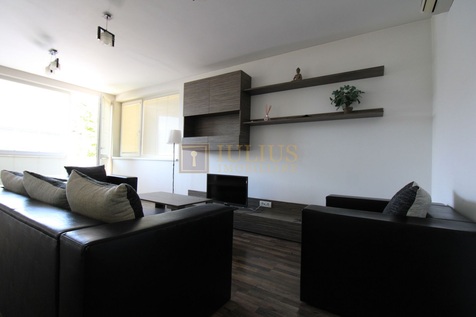 Dumbravita, 2 camere, centrala proprie, parcare - Poză 3