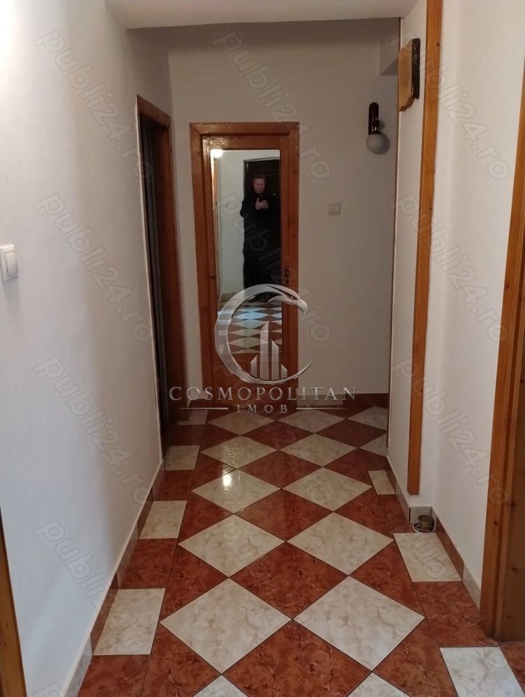 Apartament cu 3 camere zona 0 etaj 5 din 6 conf 1 decomandat Pret: 110.000 neg. - Poză 5