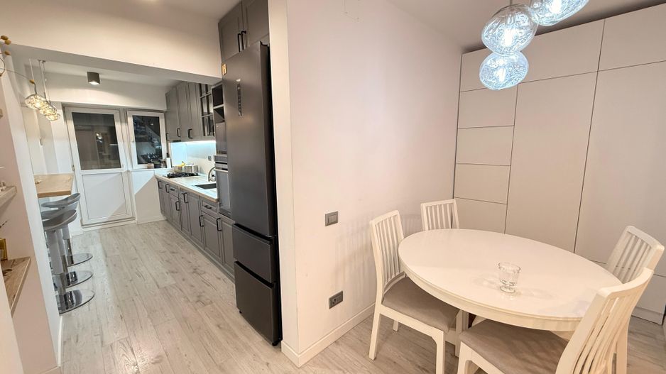 5 camere Dorobanti ASE | Garaj 14.56 mp | Bloc 1982 - Poză 4