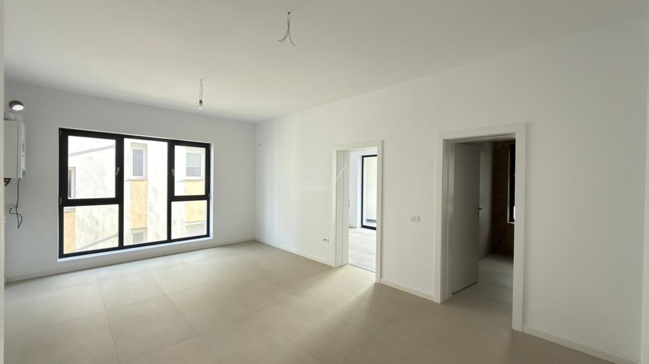 Bloc finalizat la asfalt. Etaj 1. Loc de parcare. - Poză 1