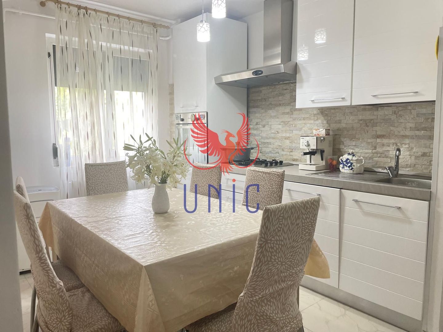 4 camere decomandate, etaj 2, centrala termica - Valea Rosie - Poză 4