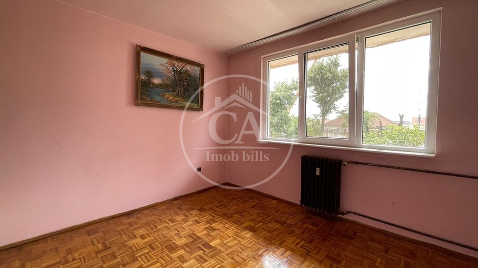 Apartament de vânzare cu 2 camere în zona Rogerius, Oradea - Poză 4