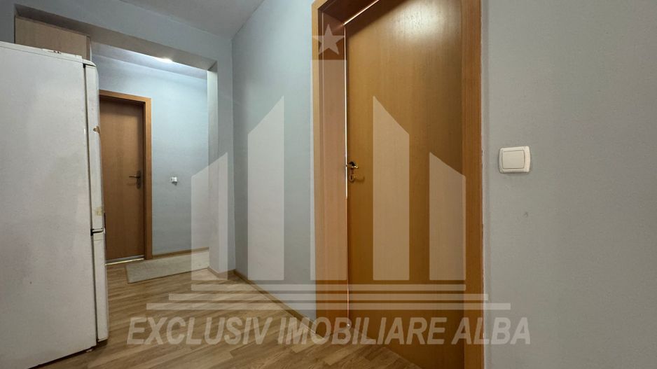 Apartament cu 3 camere decomandate de vanzare, Cetate - Poză 3
