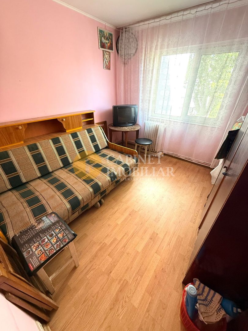 3 camere semidecomandat- Etaj Intermediar -Zona Zimbru - Poză 2