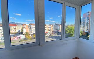 Apartament spatios cu 4 camere decoamndat, zona Republicii - Poză 17