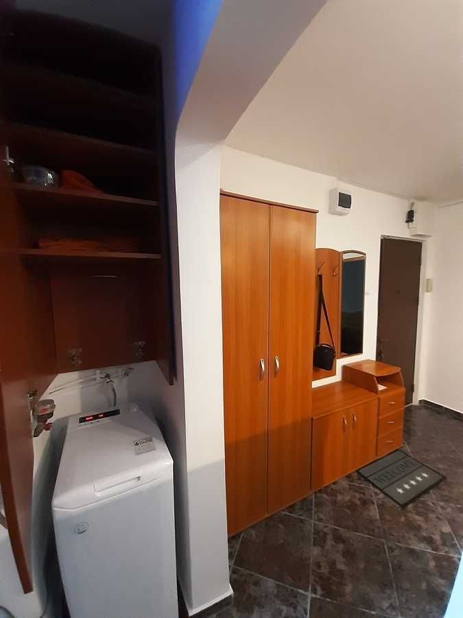 De închiriat: Ap. 2 camere decomandat - Metrou Apărătorii Patriei & Parcare - Poză 8