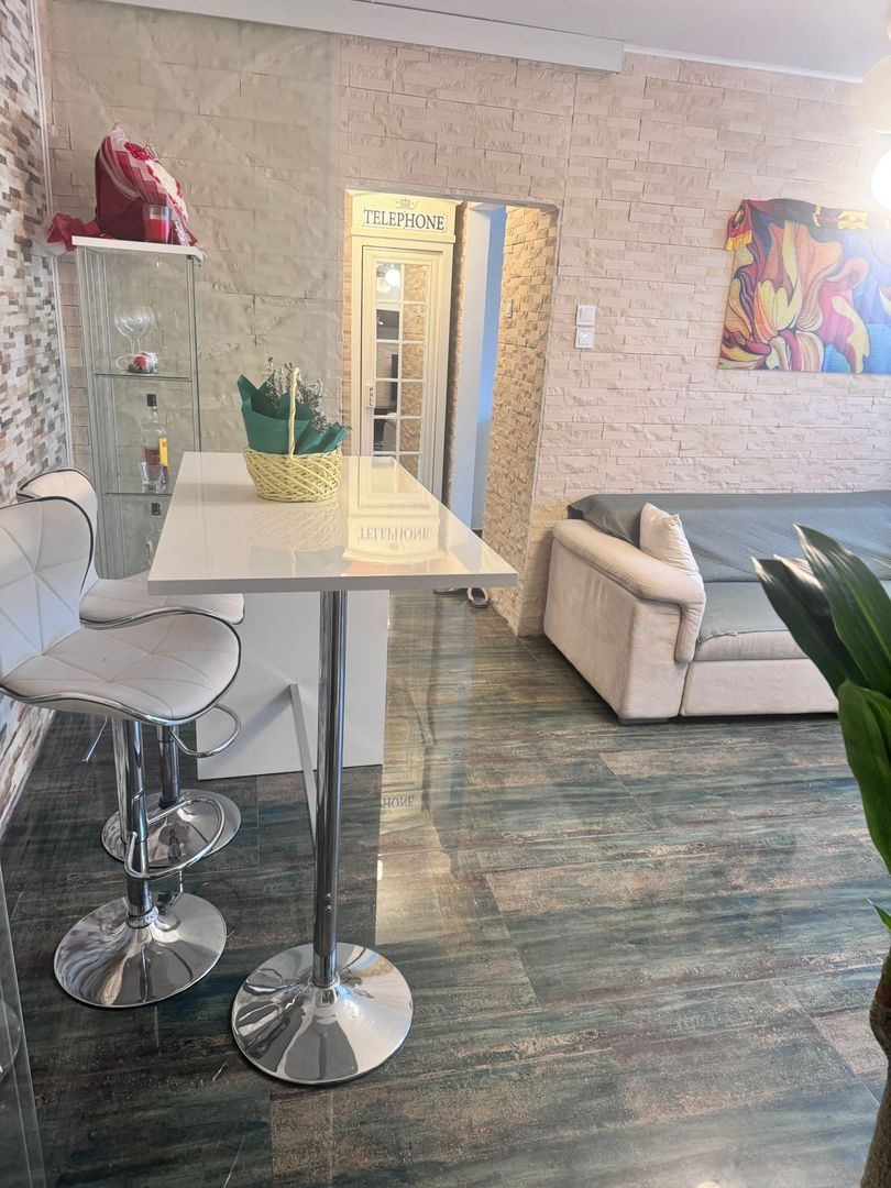 AP. 2 CAMERE P-TA SUDULUI, PET-FRIENDLY, MOBILAT MODERN, METROU 5 MIN - Poză 2