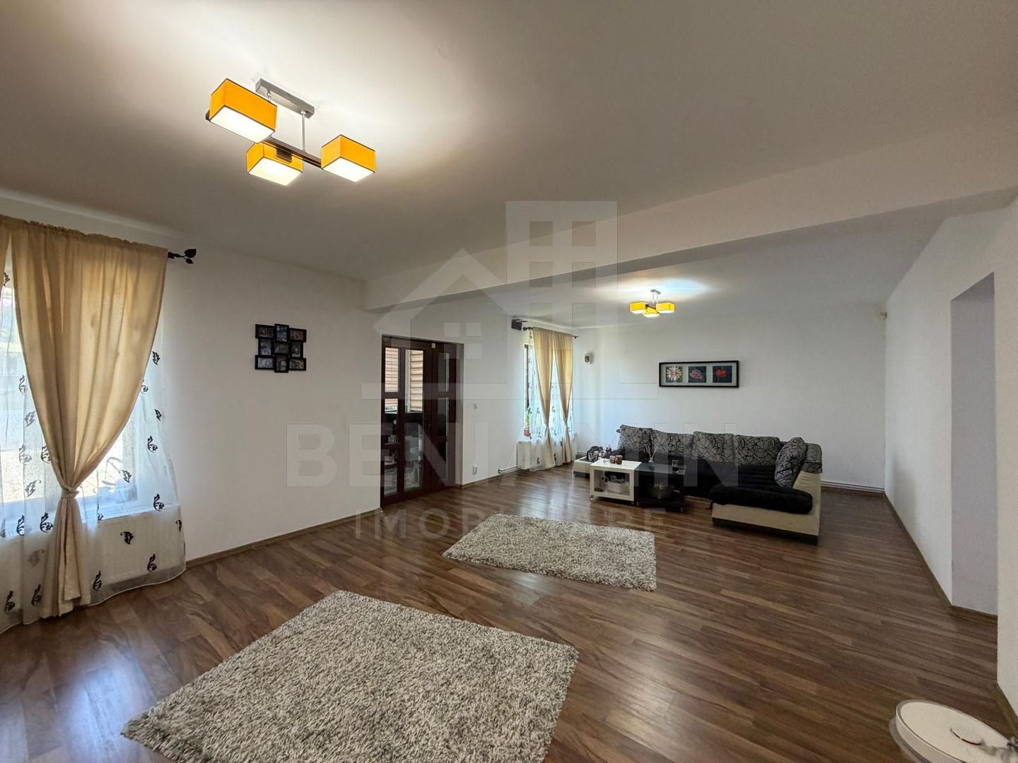 Casa moderna 5 Dormitoare 524mp teren Bariera Valcii -mobilata - Poză 3