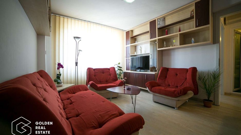 Apartament superb, ultracentral, 3 camere, centrala proprie si 2 locuri parcare - Poză 3