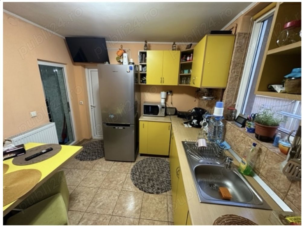 Ag BRASADAS vinde casa 3 cam curte superba Vatra luminoasa. - Poză 3