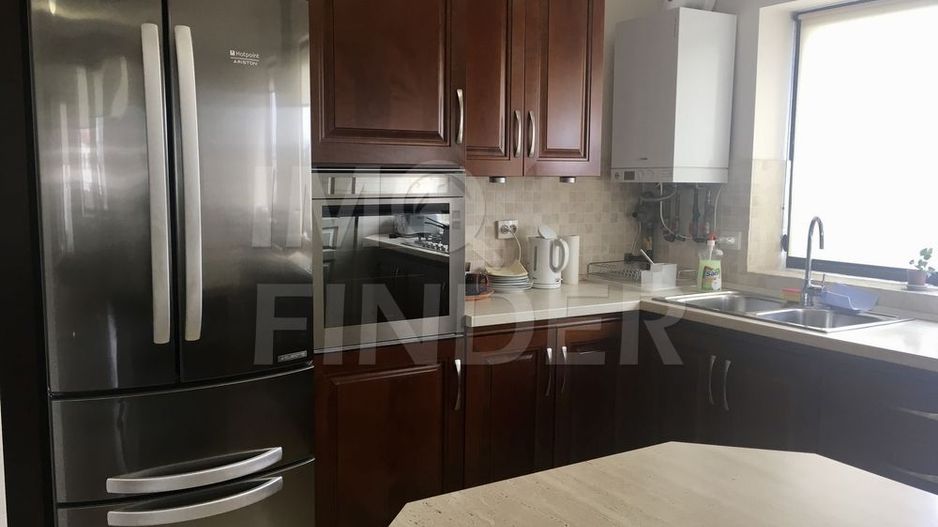 Apartament in Vila zona Europa - Poză 3