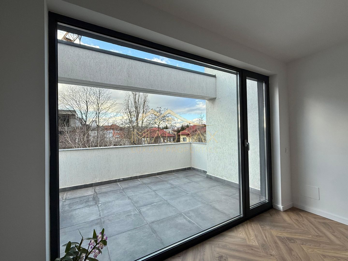 Vilă **6 camere  **451mp // Zona Iancu Nicolae - Poză 20